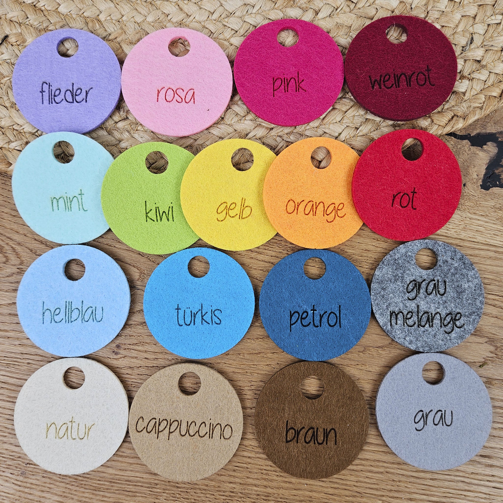 Personalisierter Schlüsselanhänger "Familie" Haus, Holz Schlüsselanhänger personalisiert in Hausform