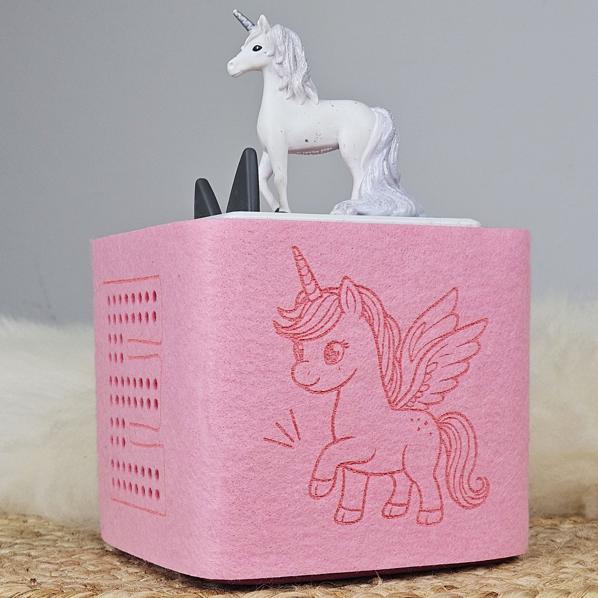 Personalisierte Tonieboxhülle, Schutzhülle für die Toniebox personalisiert, Farbwahl, Motivwahl, Wunschname, Akustiköffnung, Mädchen