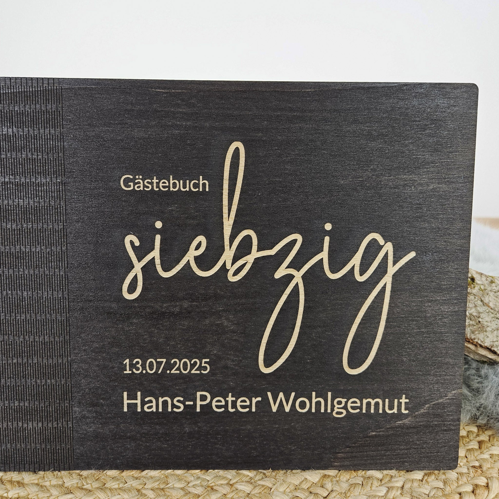 Personalisiertes Holz-Gästebuch Geburtstag, Farbwahl, Motiv "geschriebene Zahl", Holzbuch