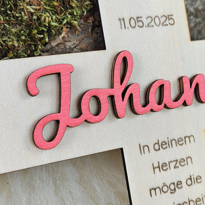 Personalisiertes Kreuz zu Taufe, Segnung - 3D Holzkreuz mit Namen (rosa) &amp; Wunschspruch