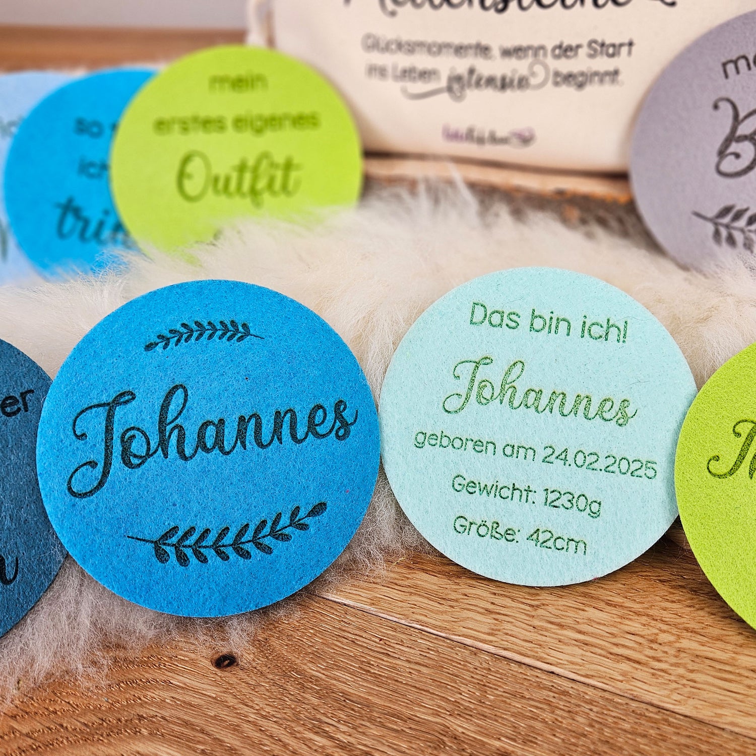 Personalisierte Meilensteine für Frühchen aus Filz