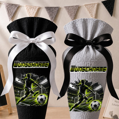 Schultüte Fußball Wunschname, personalisierte Schultüte aus Stoff Musselin mit Name individualisierbar, 70cm (85-90cm), 20 Grundfarben