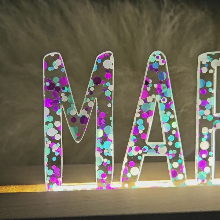 Großes, personalisiertes Nachtlicht Glitter-Konfetti türkis lila weiß, LED Lampe mit Wunschname personalisiert